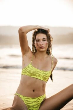 Cheryl Bottom - Tropicale -SunKissed Swim Store 240118 skatie 10451 Edit 5acc563f dddf 460c 9a3b f3cf7714a7df