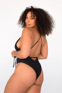 Lynn One Piece - Black 19 Lynn One Piece - Black -SunKissed Swim Store SKATIE BlackRe stockCURVE 80